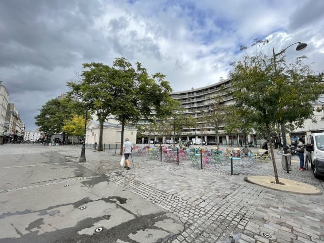 Local commercial · 472 m² · Location — photo 1
