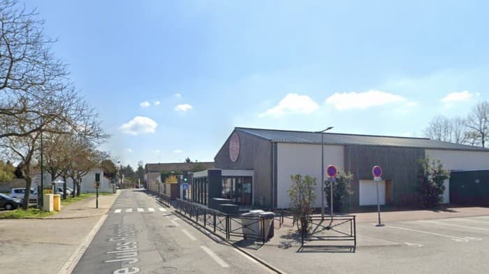 Local commercial · 227 m² · Fonds de commerce — photo 1