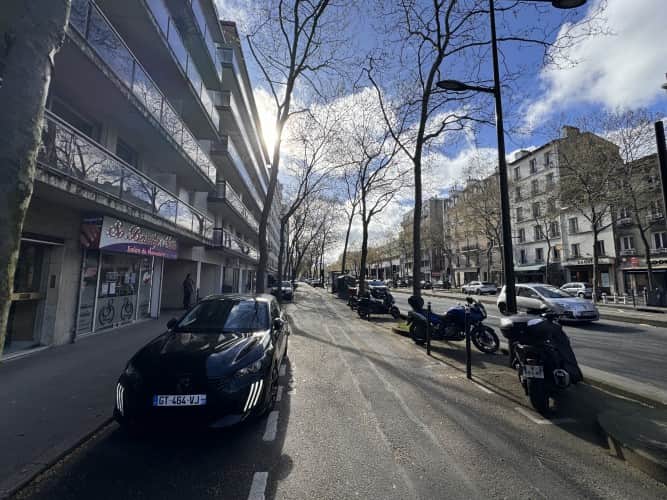 Local commercial · 80 m² · Cession de bail — photo 1