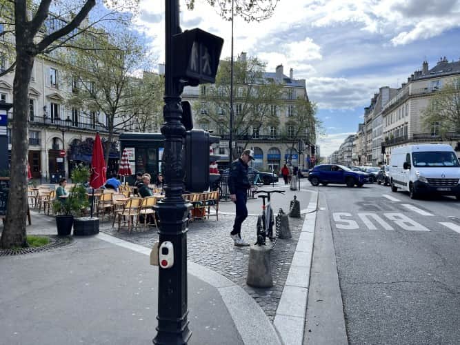 Local commercial · 100 m² · Cession de bail — photo 1