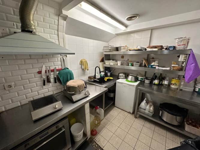 Local commercial · 82 m² · Fonds de commerce — photo 1