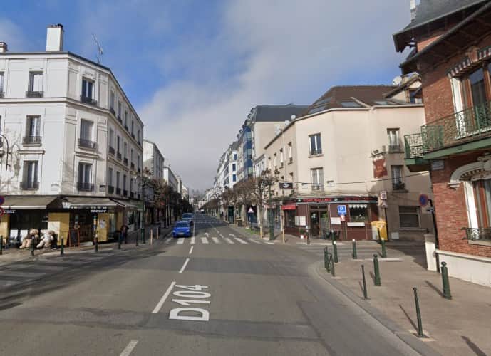 Local commercial · 172 m² · Location — photo 1