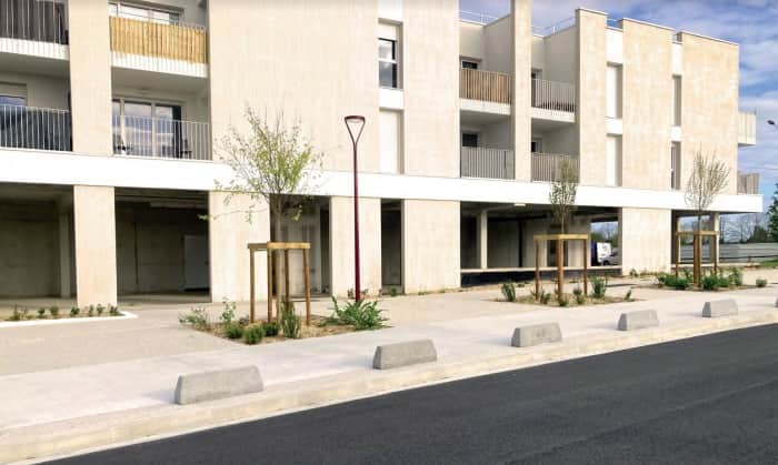 Local commercial · 110 m² · Location — photo 1