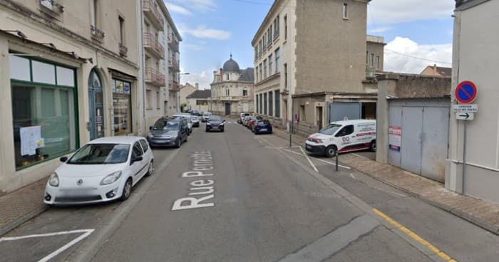 Murs commerciaux · 900 m² · Achat des murs — photo 1