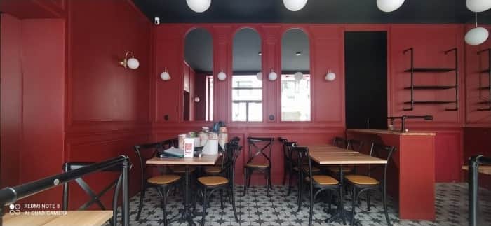 Local commercial · 68 m² · Location — photo 1