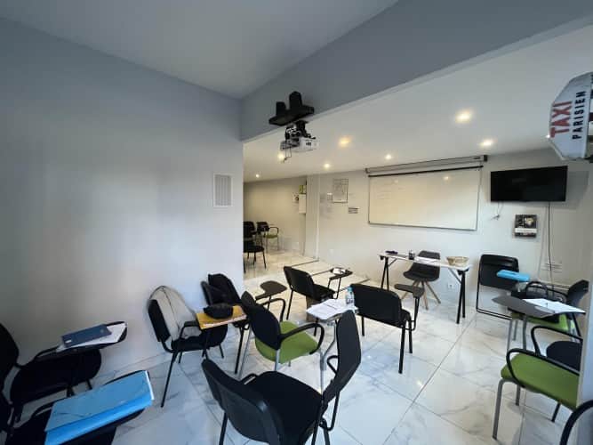 Local commercial · 105 m² · Cession de bail — photo 1
