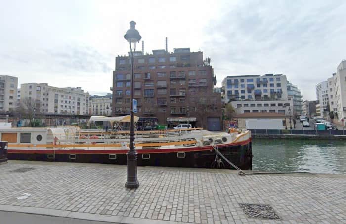 Local commercial · 348 m² · Location — photo 1