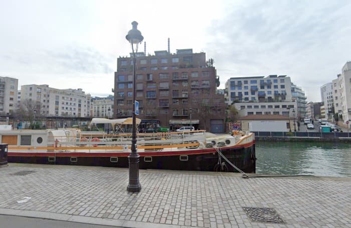 Local commercial · 348 m² · Location — photo 1