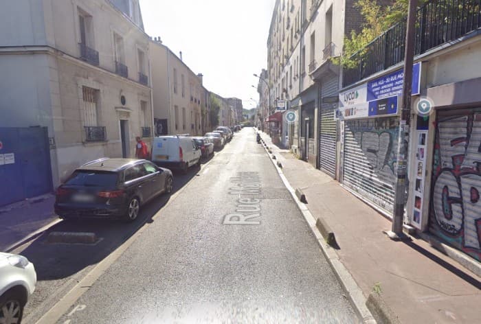 Local commercial · 926 m² · Location — photo 1