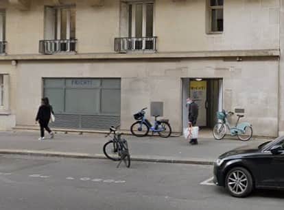 Local commercial · 141 m² · Location — photo 1