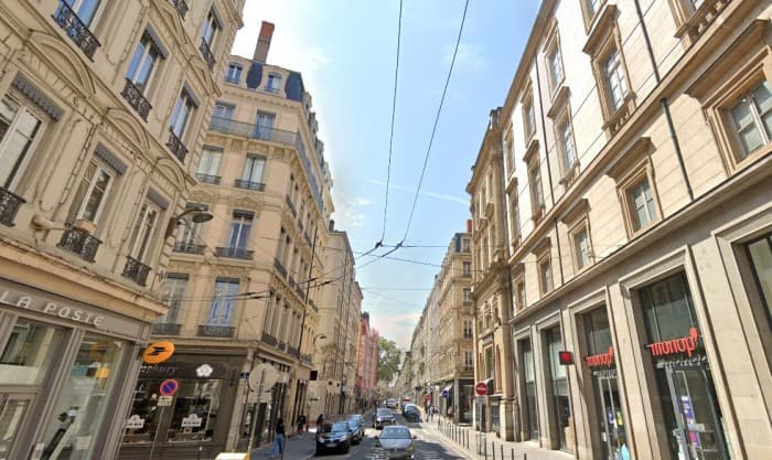 Local commercial · 135 m² · Cession de bail — photo 1