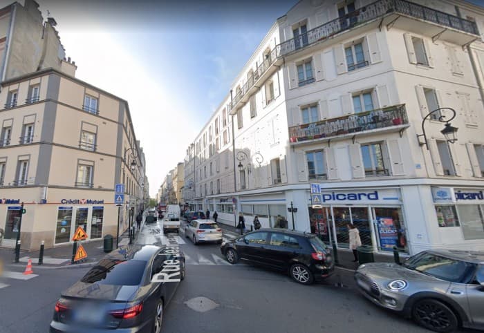 Local commercial · 90 m² · Location — photo 1