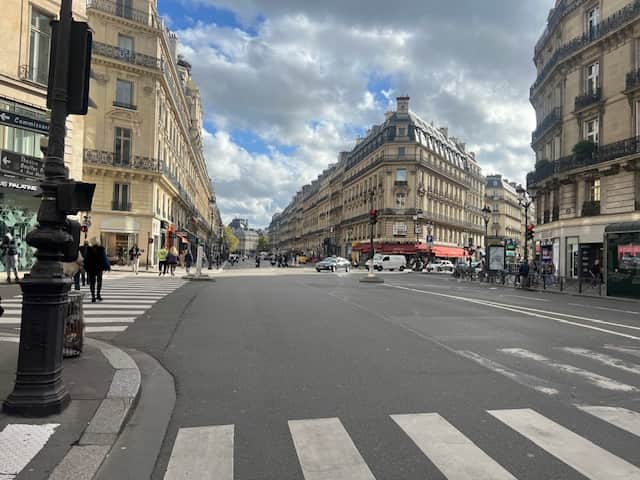 Local commercial · 192 m² · Cession de bail — photo 1
