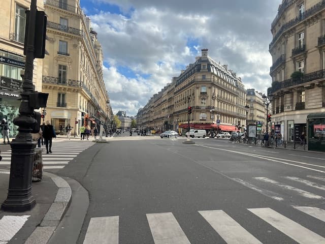 Local commercial · 192 m² · Cession de bail — photo 1