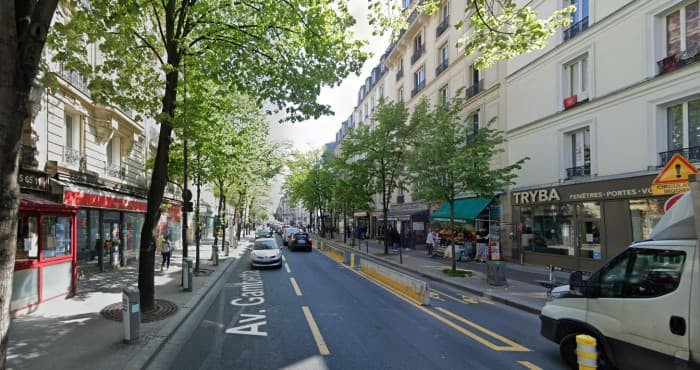 Local commercial · 100 m² · Location — photo 1