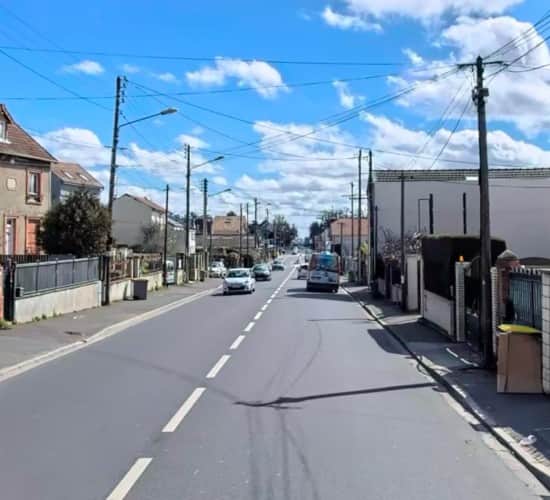 Local commercial · 325 m² · Cession de bail — photo 1