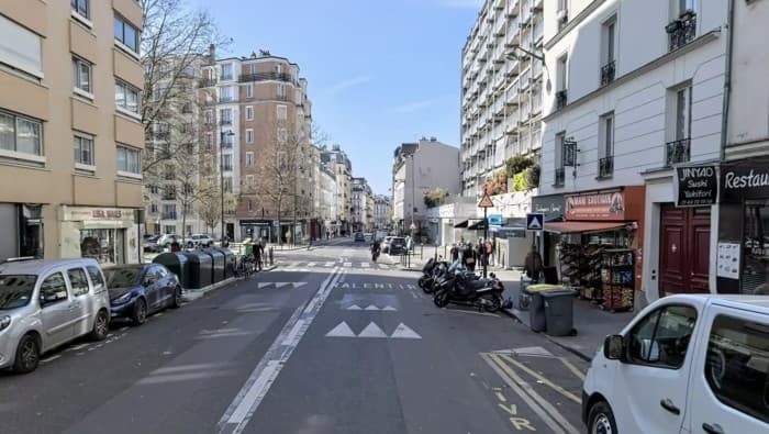 Local commercial · 37 m² · Location — photo 1