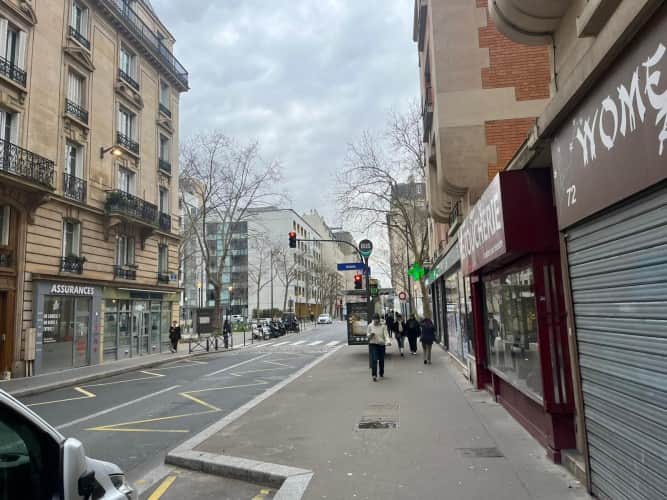Local commercial · 46 m² · Cession de bail — photo 1
