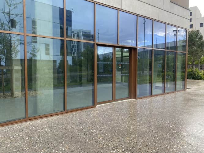 Local commercial · 90 m² · Location — photo 1