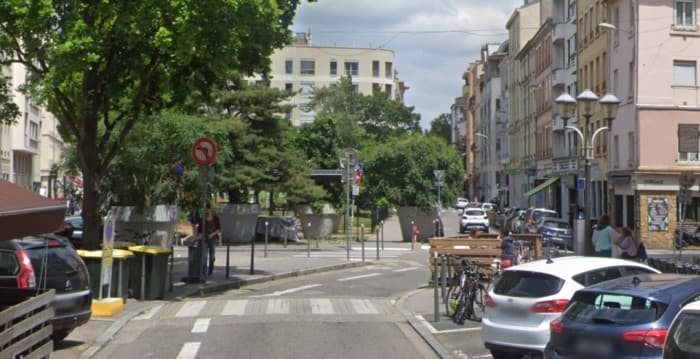 Local commercial · 90 m² · Cession de bail — photo 1