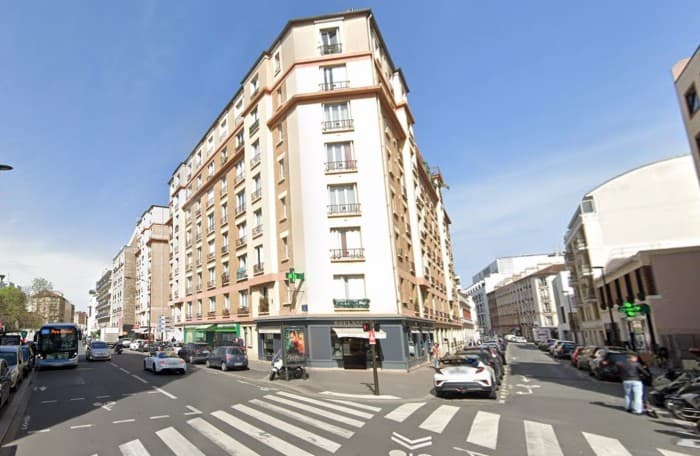 Local commercial · 58 m² · Location — photo 1