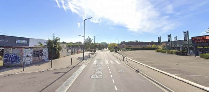 Local commercial · 850 m² · Location — photo 1