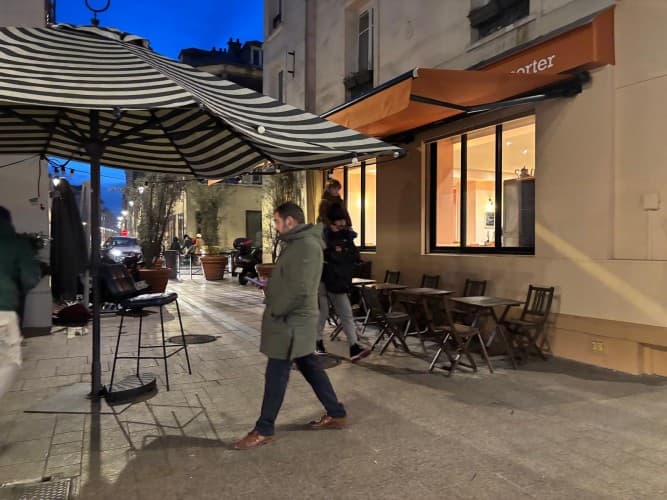 Local commercial · 112 m² · Cession de bail — photo 1