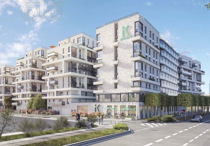Local commercial · 93 m² · Location — photo 1