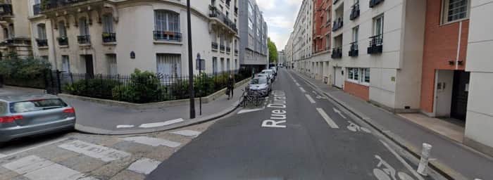 Local commercial · 54 m² · Location — photo 1