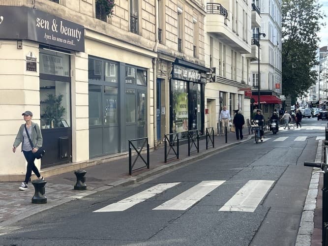 Local commercial · 65 m² · Cession de bail — photo 1