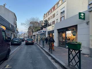 Local commercial · 82 m² · Cession de bail — photo 1