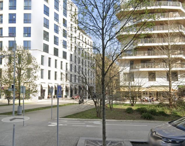 Local commercial · 139 m² · Location — photo 1