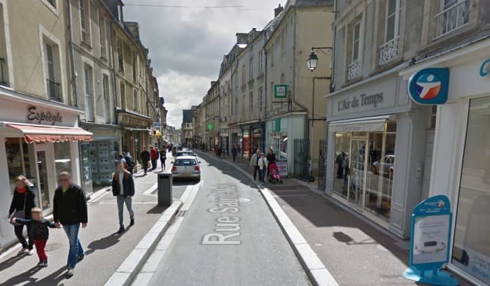 Local commercial · 100 m² · Location — photo 1