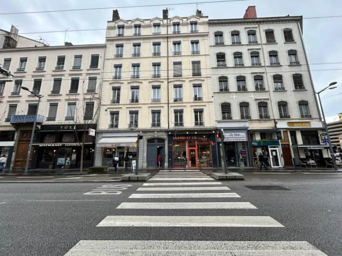 Local commercial · 108 m² · Fonds de commerce — photo 1