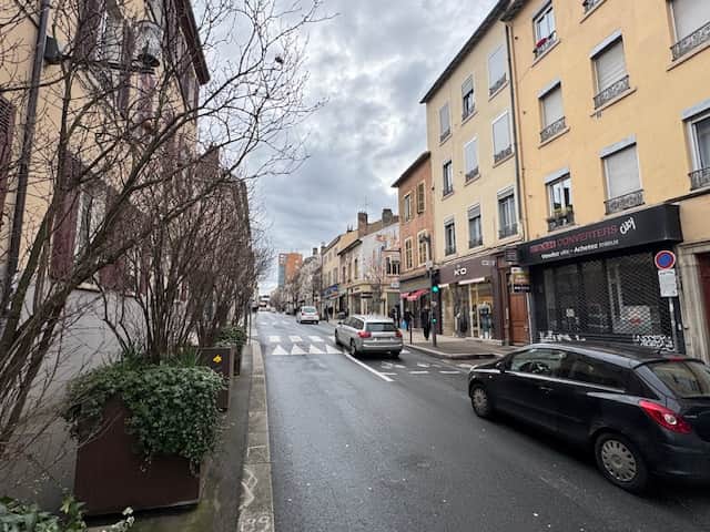 Local commercial · 92 m² · Cession de bail — photo 1