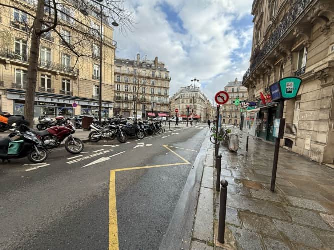 Local commercial · 93 m² · Fonds de commerce — photo 1