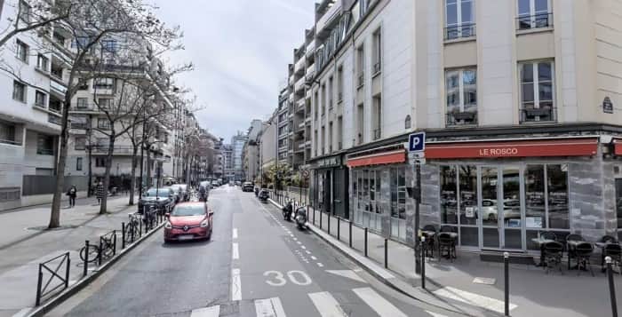 Local commercial · 135 m² · Cession de bail — photo 1