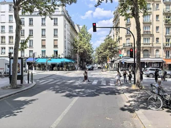 Local commercial · 350 m² · Location — photo 1