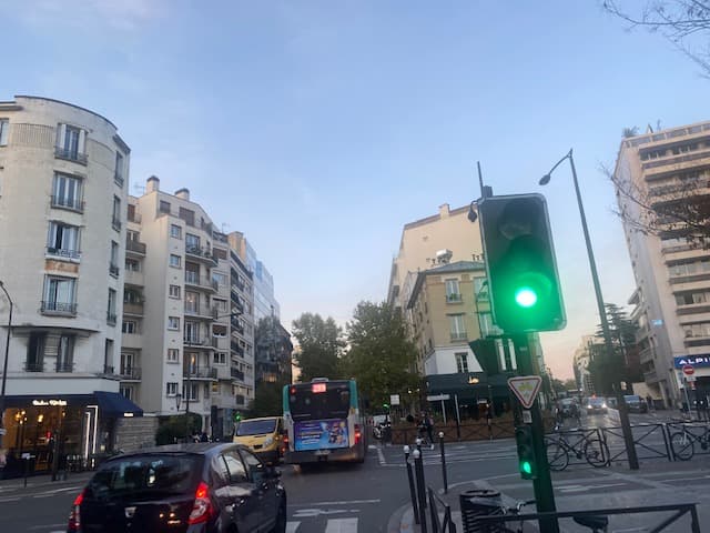 Local commercial · 65 m² · Cession de bail — photo 1