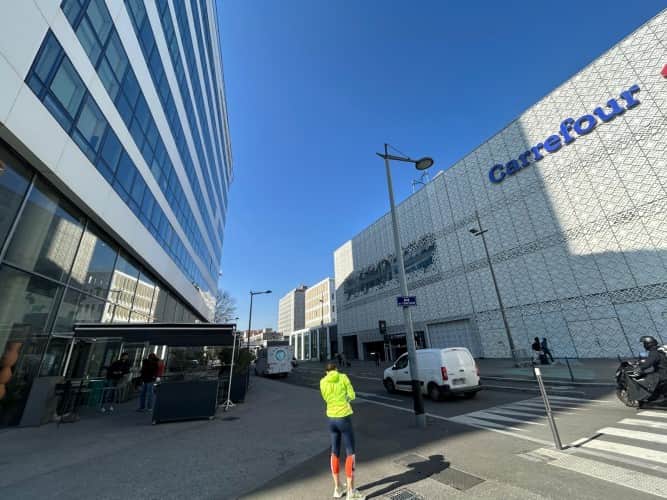 Local commercial · 98 m² · Cession de bail — photo 1