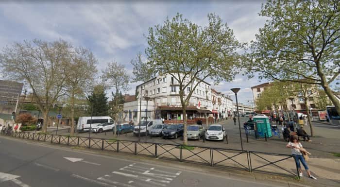 Local commercial · 310 m² · Location — photo 1
