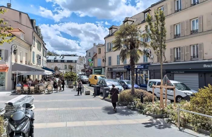 Local commercial · 90 m² · Cession de bail — photo 1