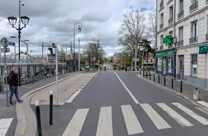 Local commercial · 237 m² · Cession de bail — photo 1