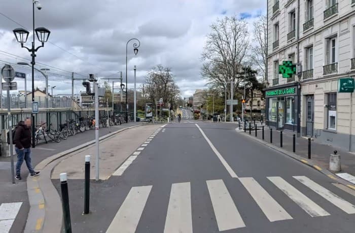 Local commercial · 237 m² · Cession de bail — photo 1