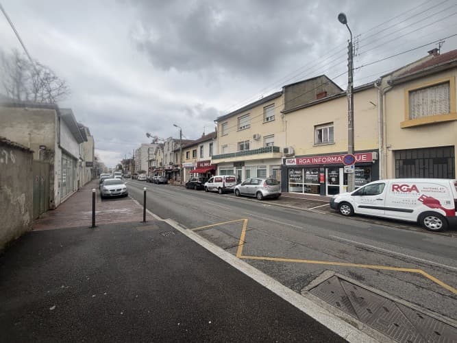 Local commercial · 100 m² · Cession de bail — photo 1