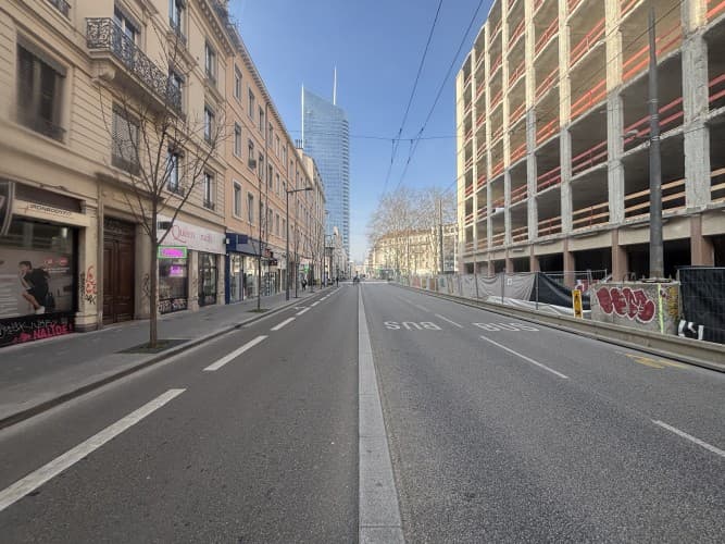 Local commercial · 100 m² · Cession de bail — photo 1
