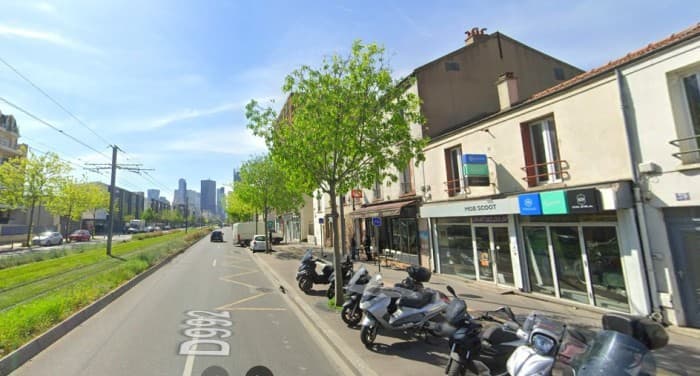 Local commercial · 106 m² · Fonds de commerce — photo 1