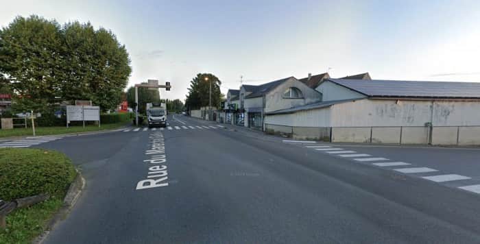 Local commercial · 80 m² · Location — photo 1
