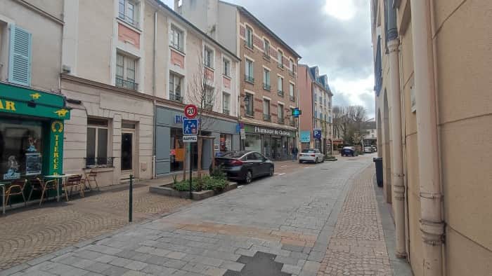 Local commercial · 84 m² · Cession de bail — photo 1