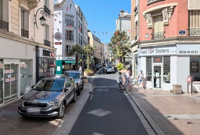 Local commercial · 97 m² · Cession de bail — photo 1